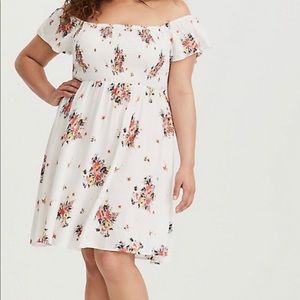 BNWT Torrid white floral dress